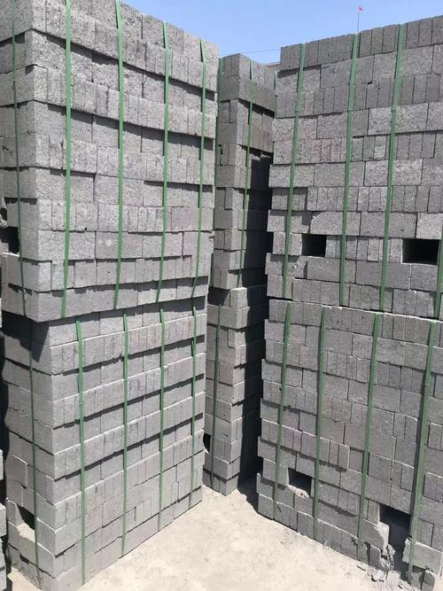 水泥砖 可定制导热系数的60%水泥色机制水泥砖木砖产品